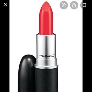 MAC Cosmetics lipstick in Dreaming Dahlia